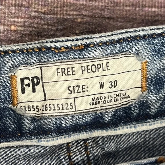 Free People Distressed Blue Jean Womens Denim Shorts Summer - Picture 4 of 5